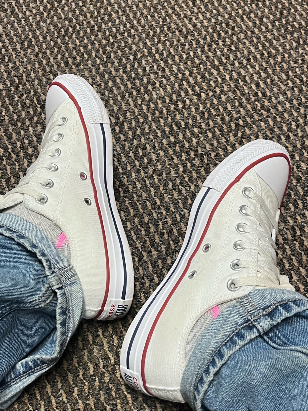 Converse Chuck Classic Sneakers in White Size 7.5 Women